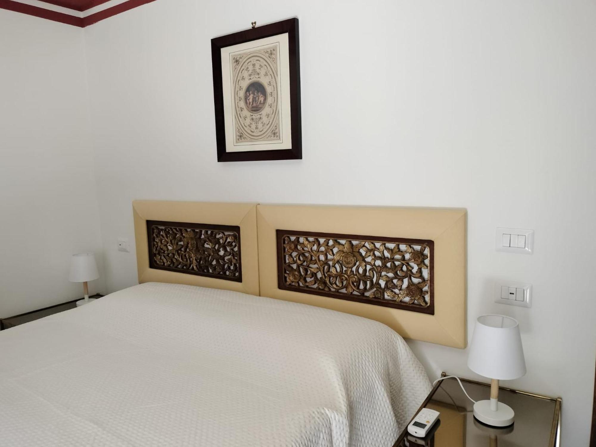 D&P Suites 1 Salemi Rum bild